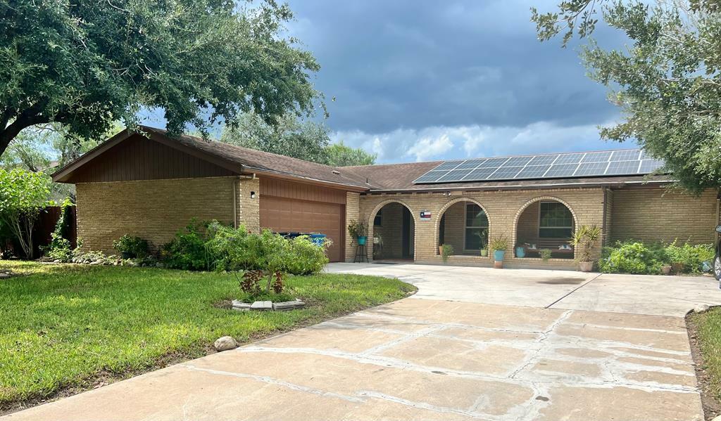 Property Photo:  206 E Resaca Dr  TX 78566 