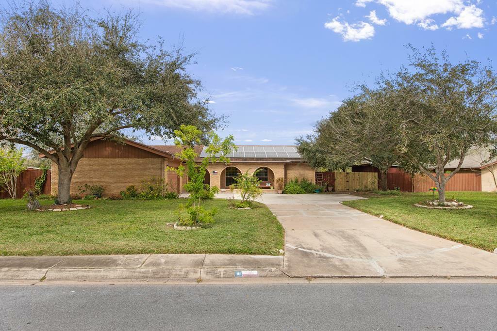 Property Photo:  206 E Resaca Dr  TX 78566 