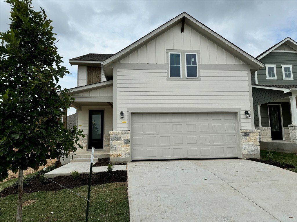 Property Photo:  225 Denali Way  TX 78620 