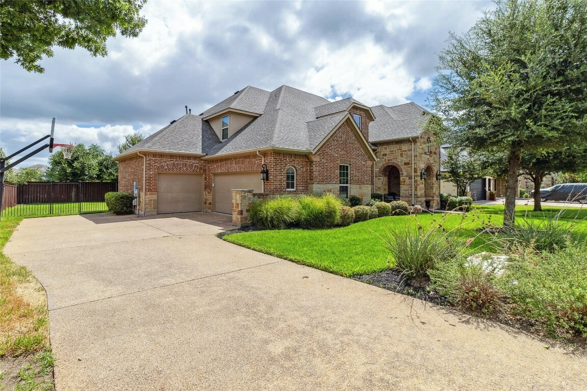 Property Photo:  2120 Park Place Circle  TX 78681 