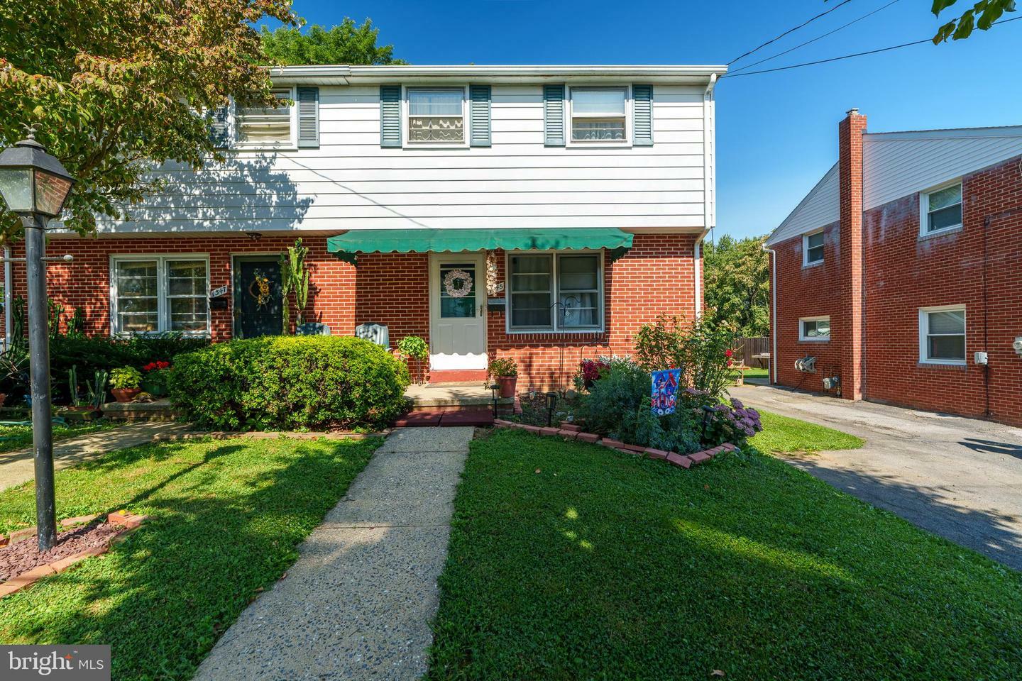 Property Photo:  1345 Union Street  PA 17603 