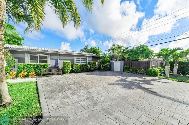 Property Photo:  4860 N Andrews Ave  FL 33309 