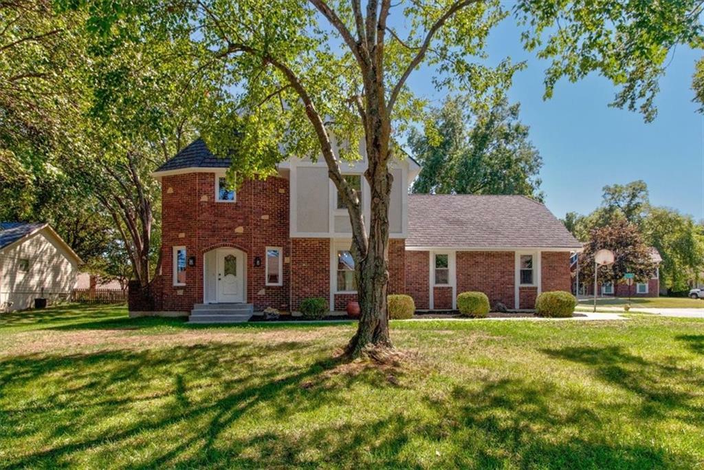 Property Photo: 3642 NE Beechwood Drive MO 64064