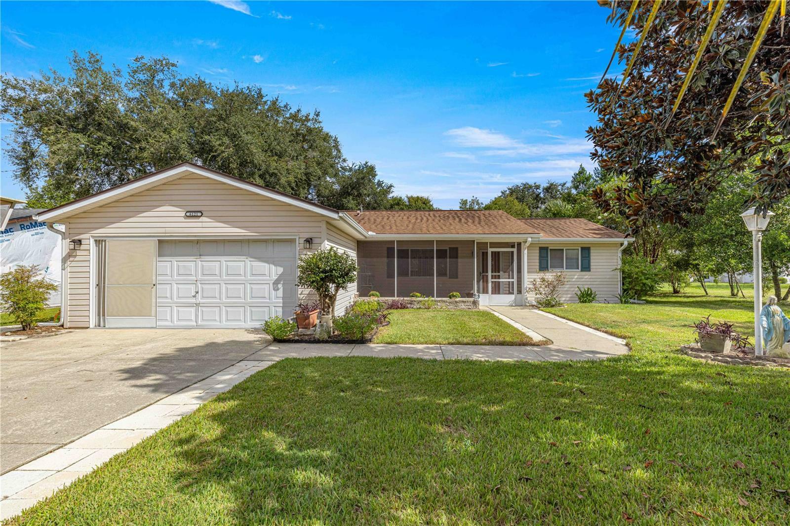 Property Photo:  6121 SW 66th Street  FL 34476 