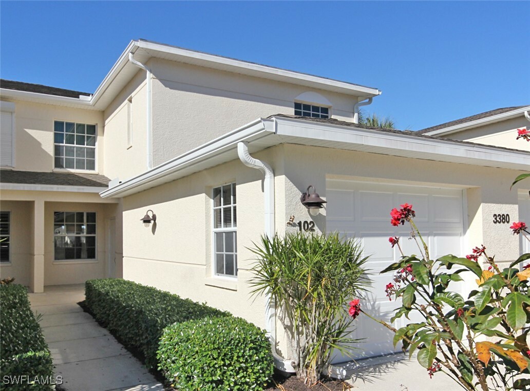 Property Photo:  3380 Crown Pointe Boulevard W 102  FL 34112 