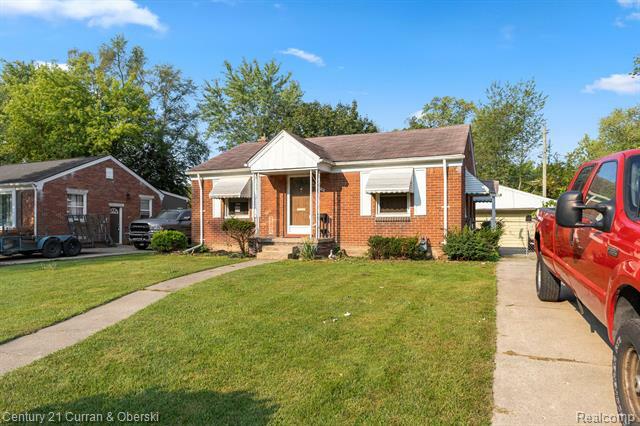 Property Photo:  1120 Grandmont Street  MI 48141 