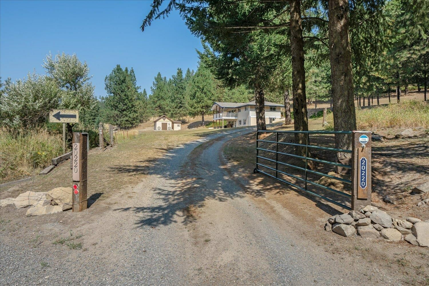 Property Photo:  20220 E. Lincoln Rd  WA 99027 