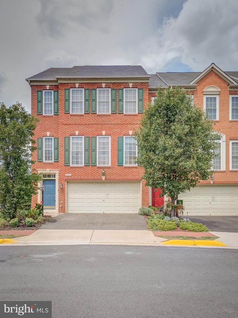 Property Photo: 8070 Samuel Wallis Street VA 22079