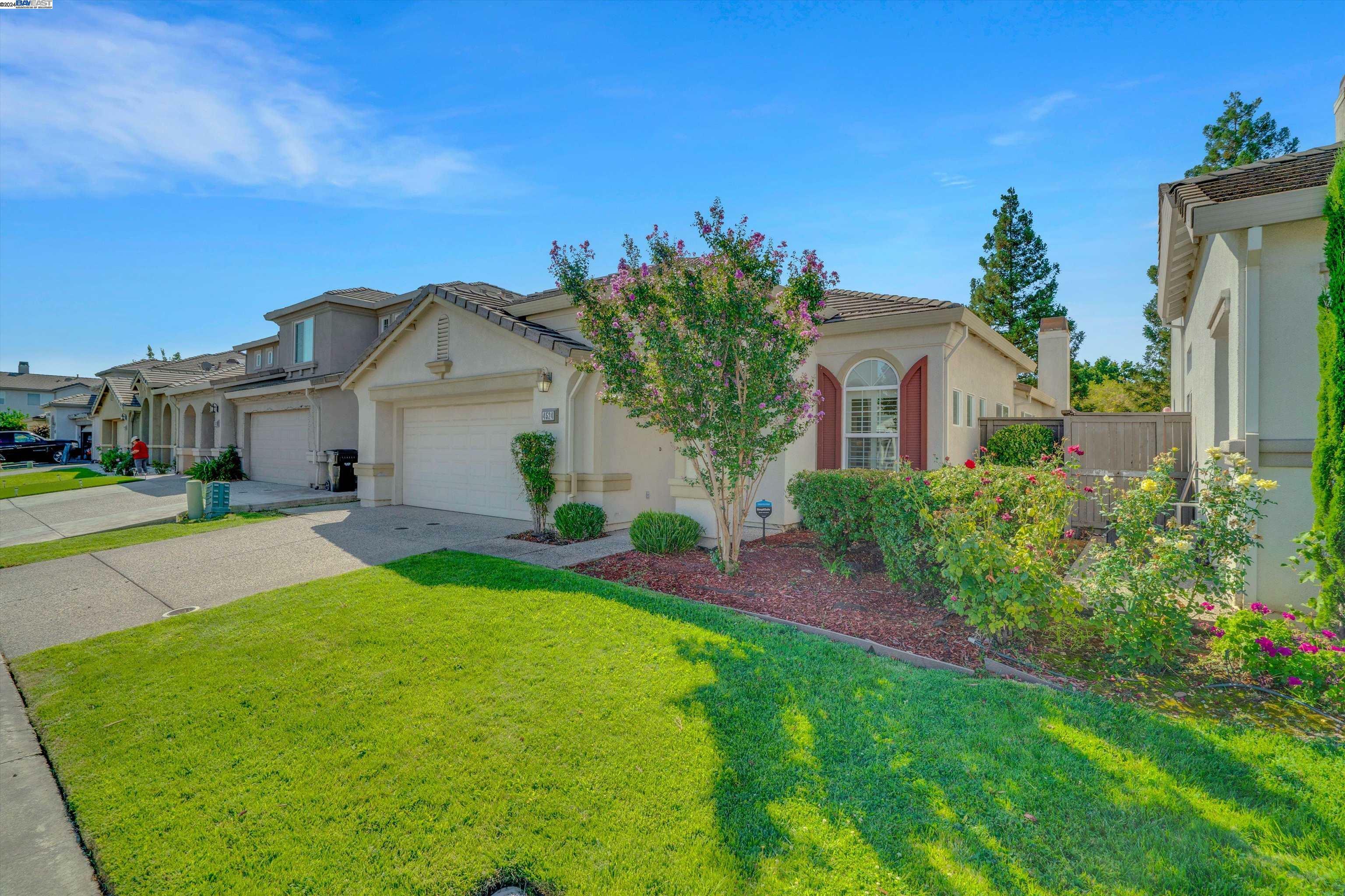 Property Photo:  4524 Woodhawk Way  CA 95843 