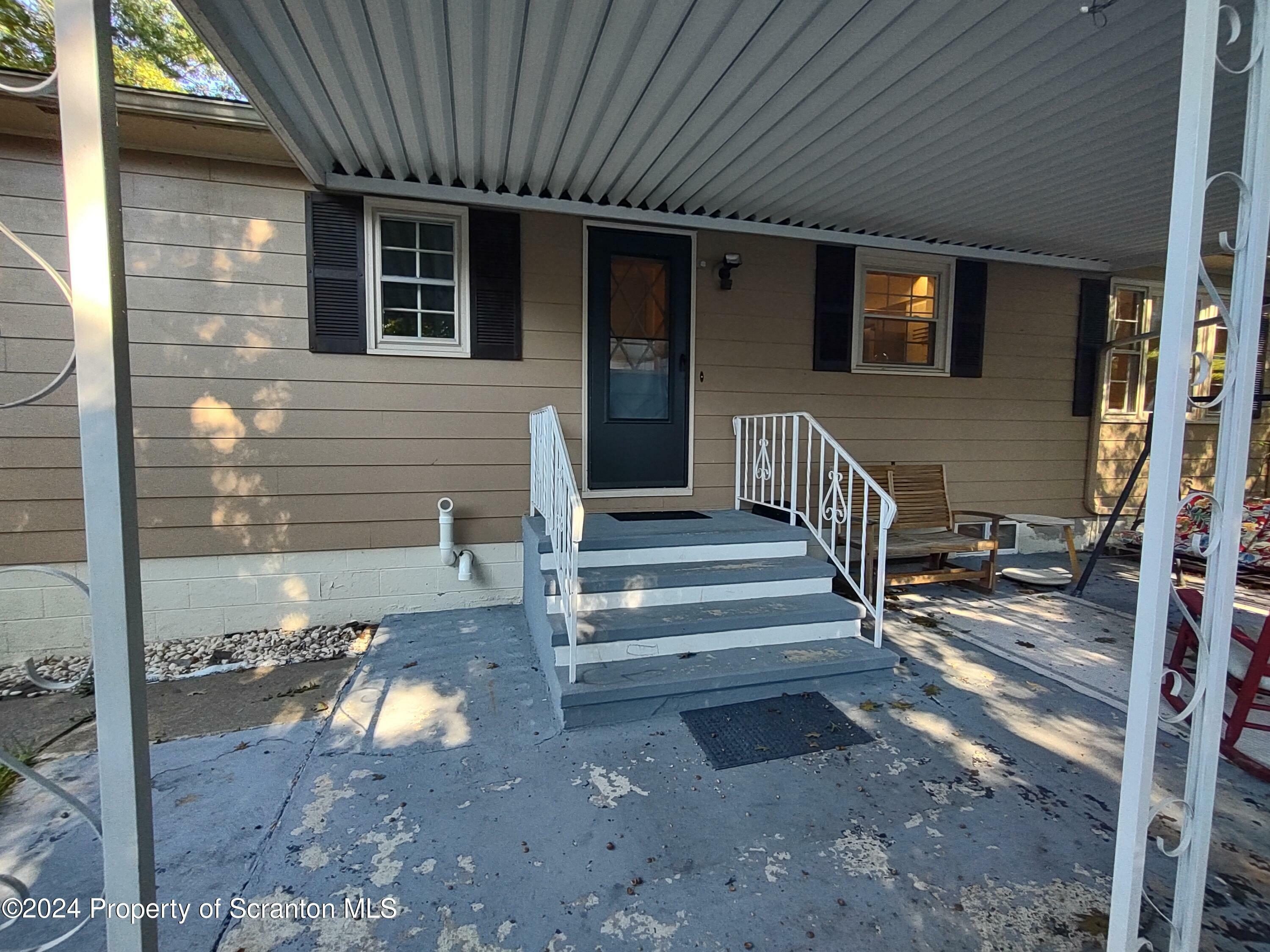 Property Photo:  310 Crestwood Avenue  PA 18411 