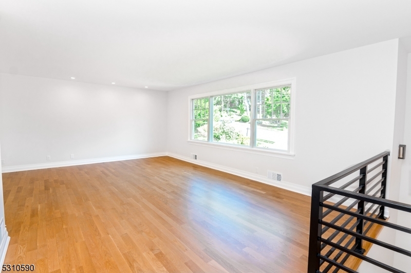 Property Photo:  62 Mountain Ave  NJ 07041 