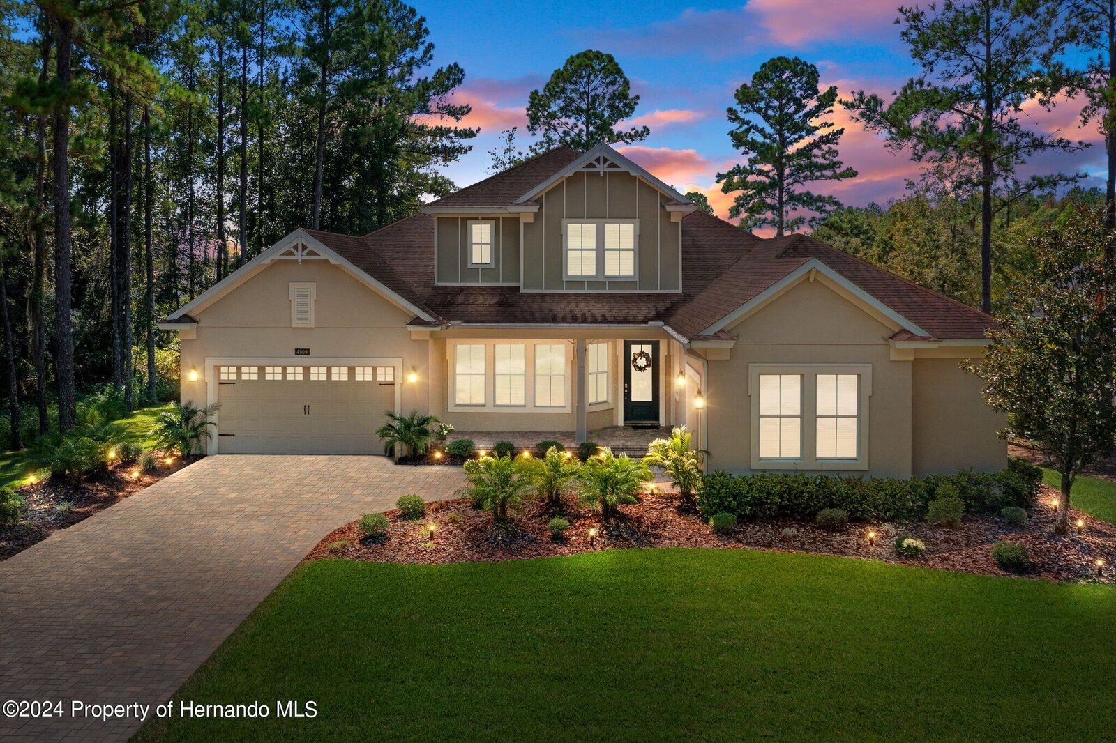 Property Photo:  4909 Summit View Drive  FL 34601 