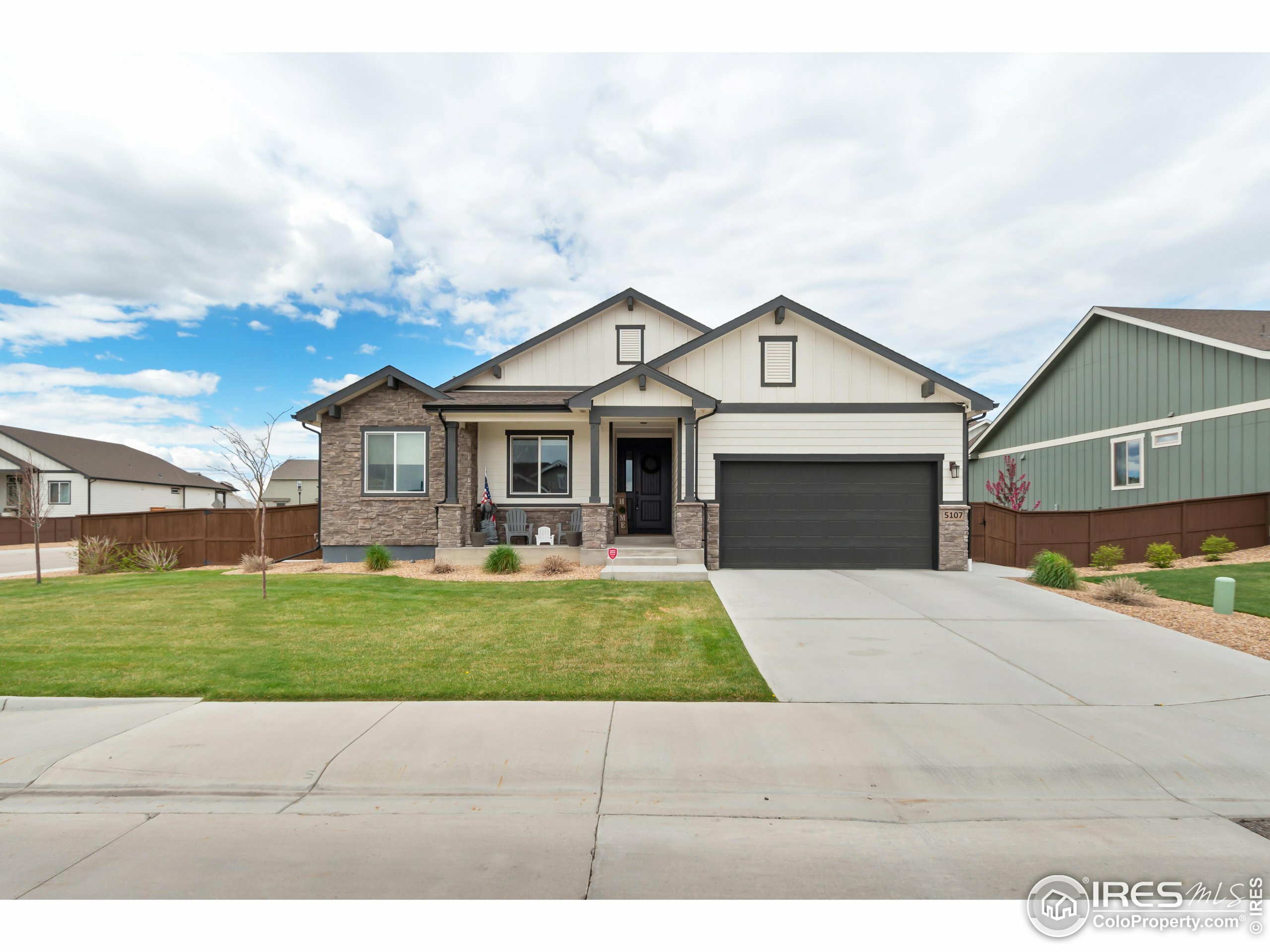 Property Photo:  5107 Redmesa Ave  CO 80538 