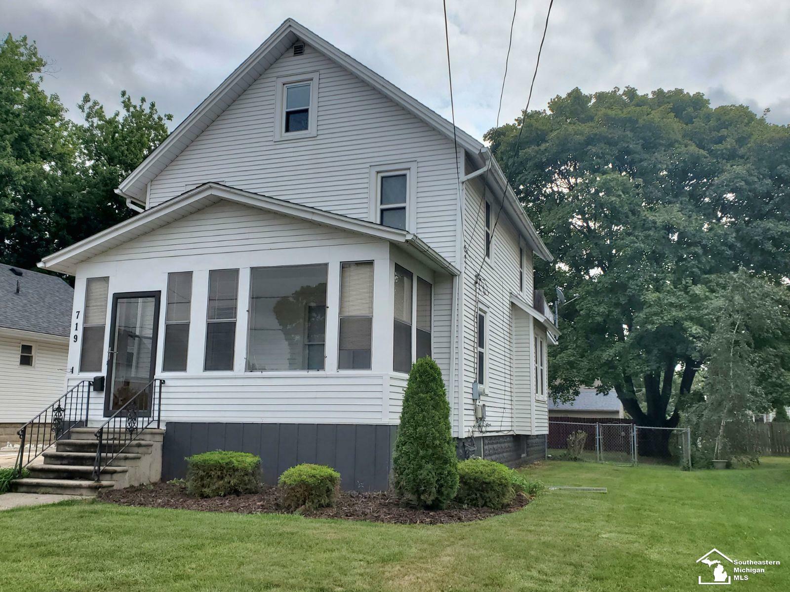 Property Photo:  719 Custer Street  MI 48161 