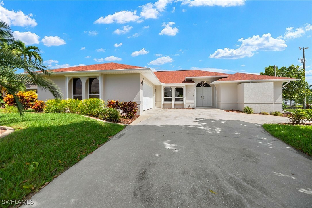 Property Photo: 2223 SE 10th Lane FL 33990