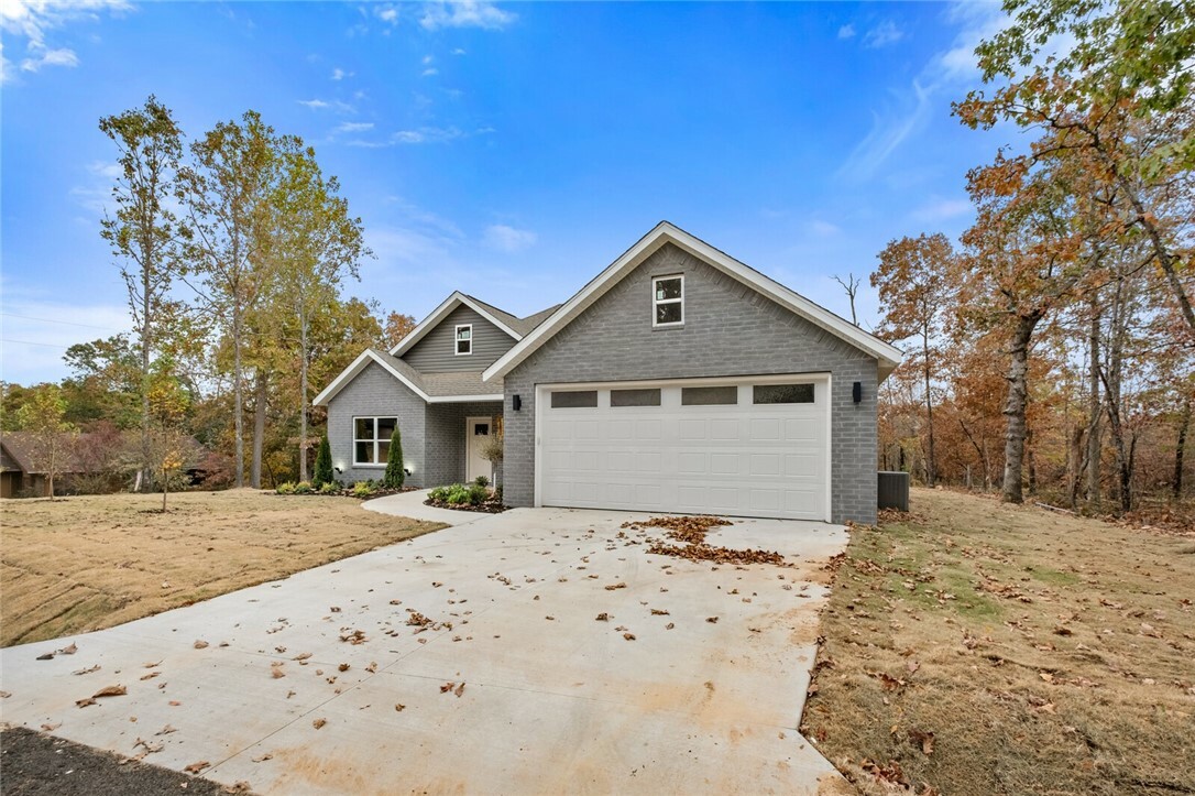 Property Photo:  1 Bowmore Circle  AR 72715 