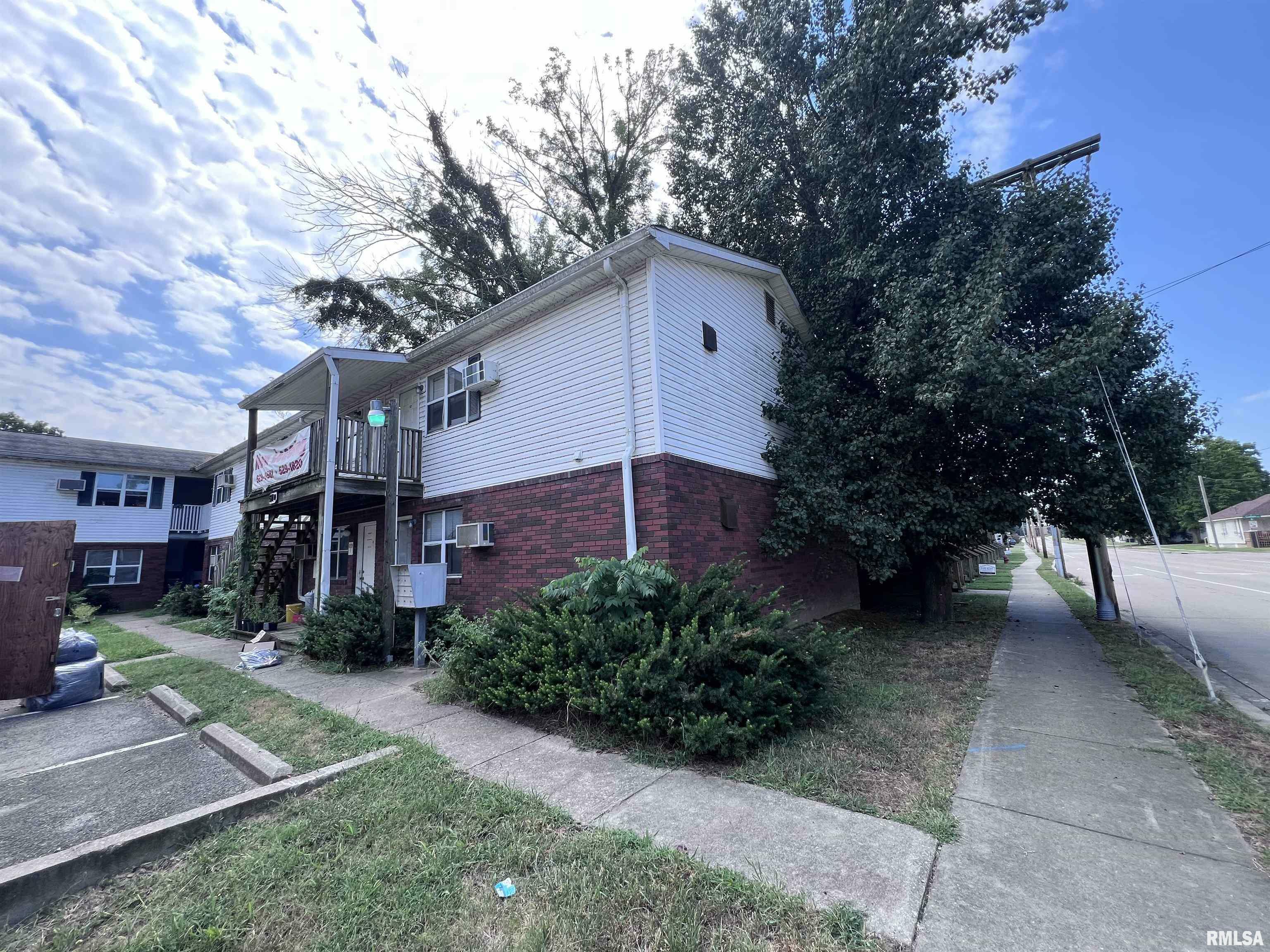Property Photo: 514 S Wall Street IL 62901