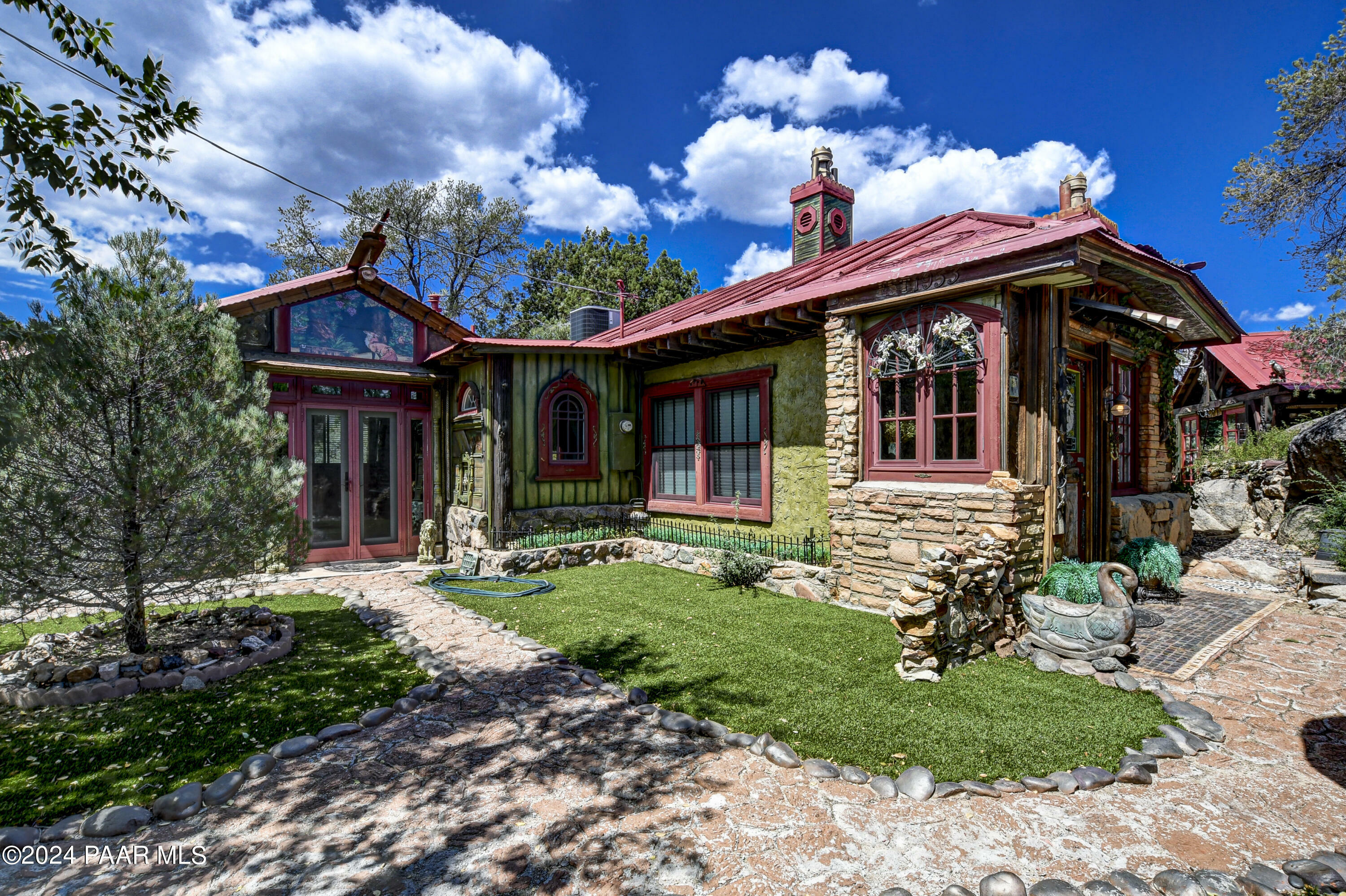 Property Photo:  2001 W Thumb Butte Road  AZ 86305 