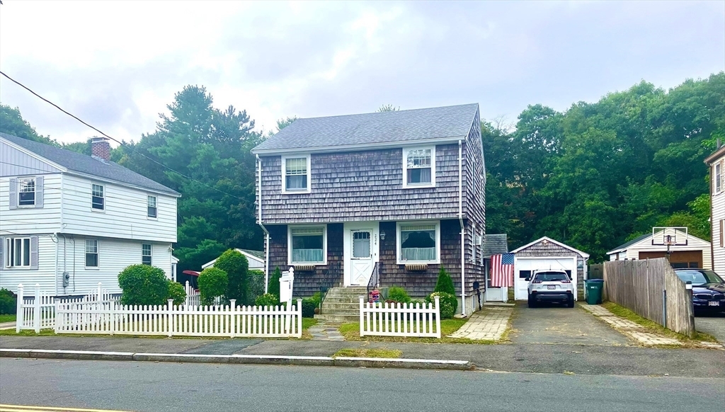 Property Photo:  224 Linwood  MA 01905 