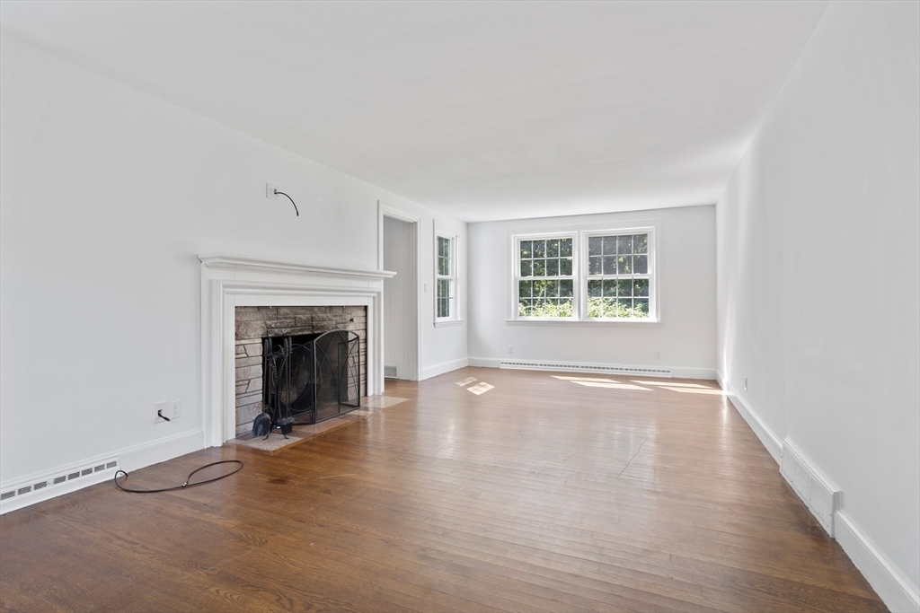 Property Photo:  4 Meadowbrook Rd  MA 02030 