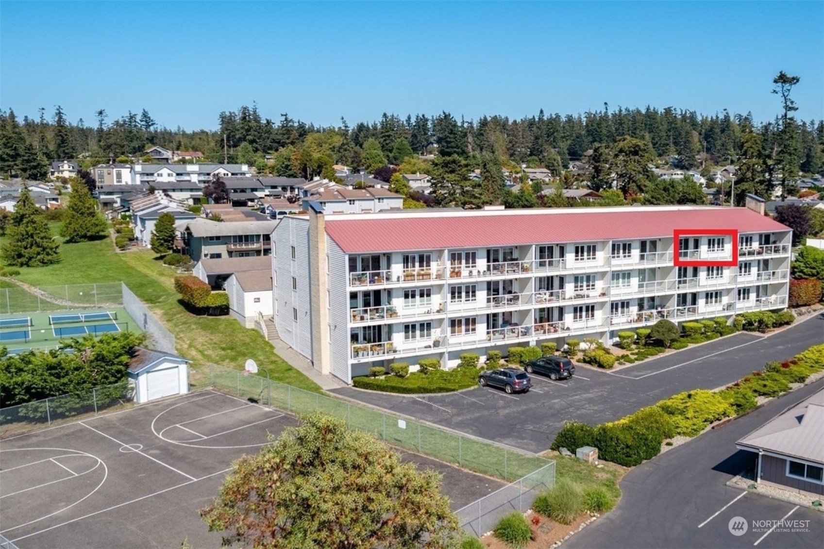 Property Photo:  1800  Skyline Way 302  WA 98221 