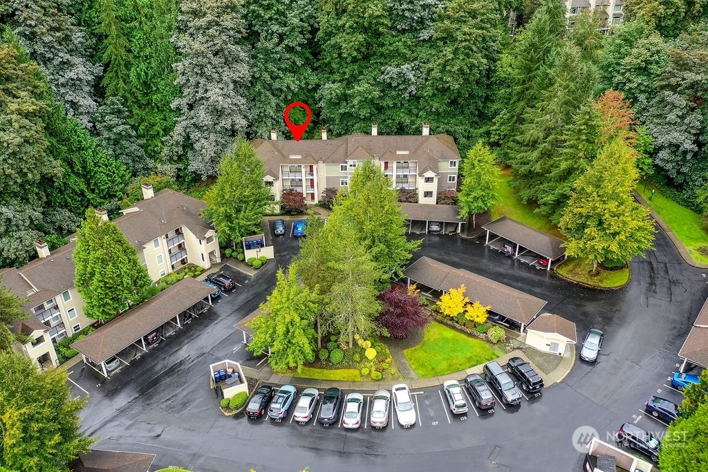 Property Photo:  5000 NW Village Park Drive C318  WA 98027 