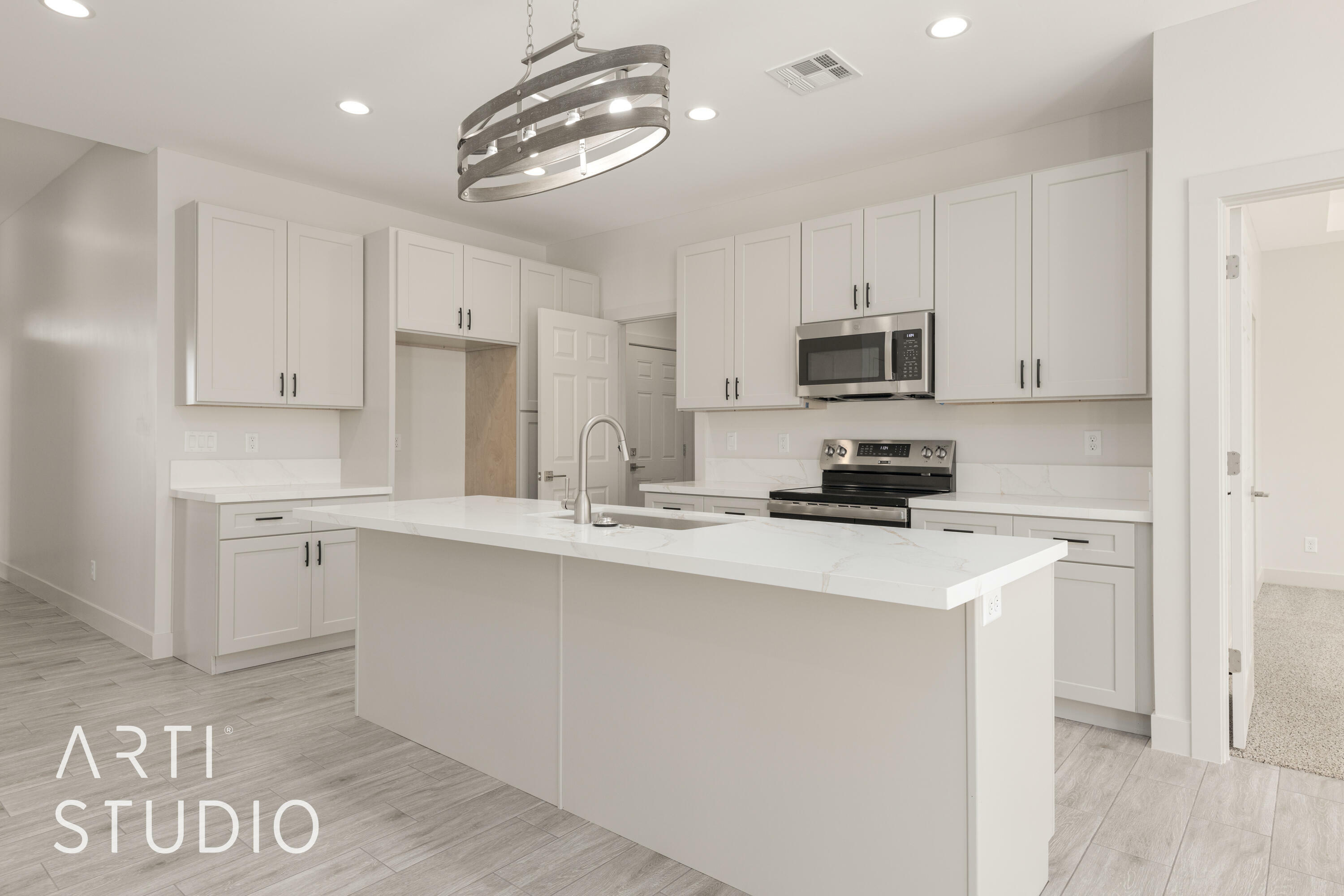 Property Photo: 2153 W 320 S 7 UT 84737