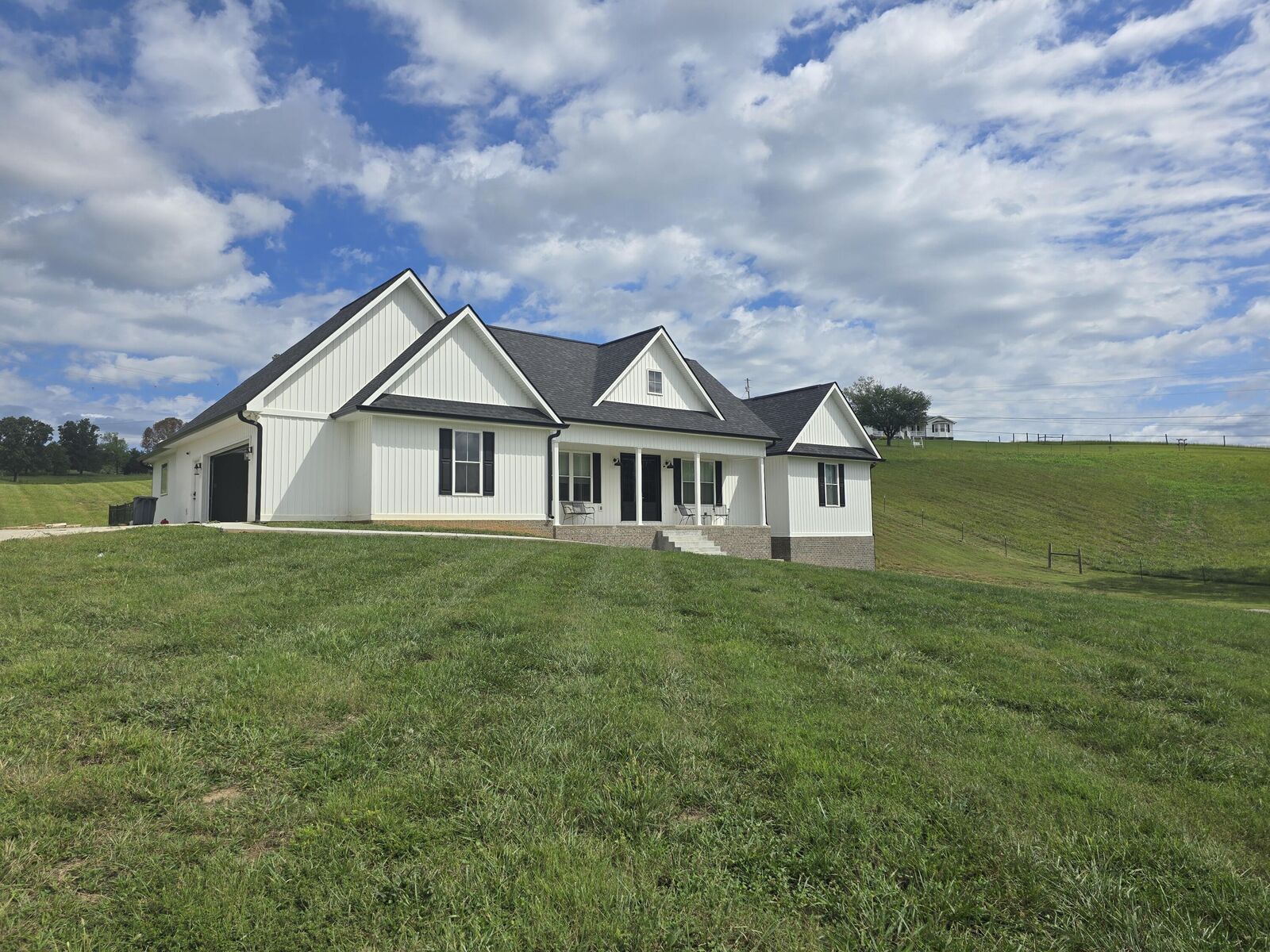 Property Photo: 272 B L Cantwell Rd Road TN 37861