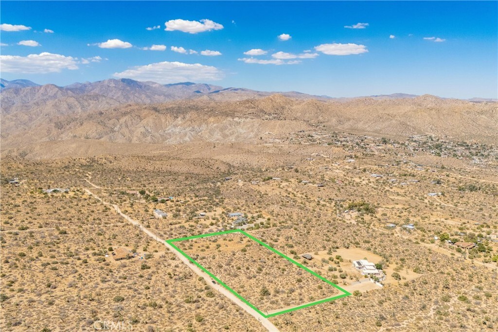 Property Photo:  55182 Hoopa Trail  CA 92284 