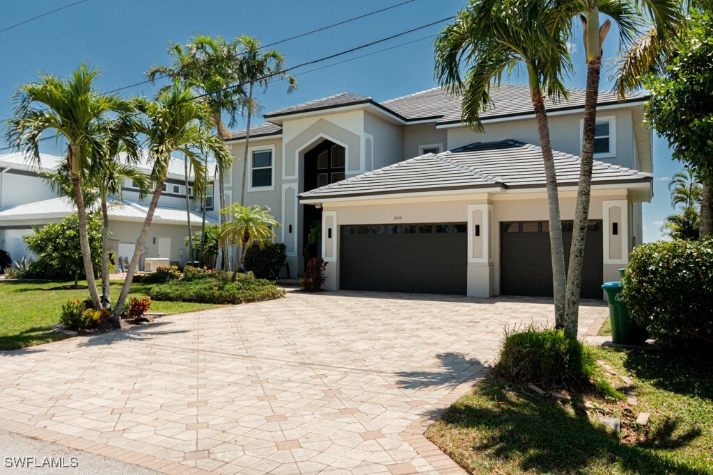 Property Photo: 2418 SE 28th Street FL 33904