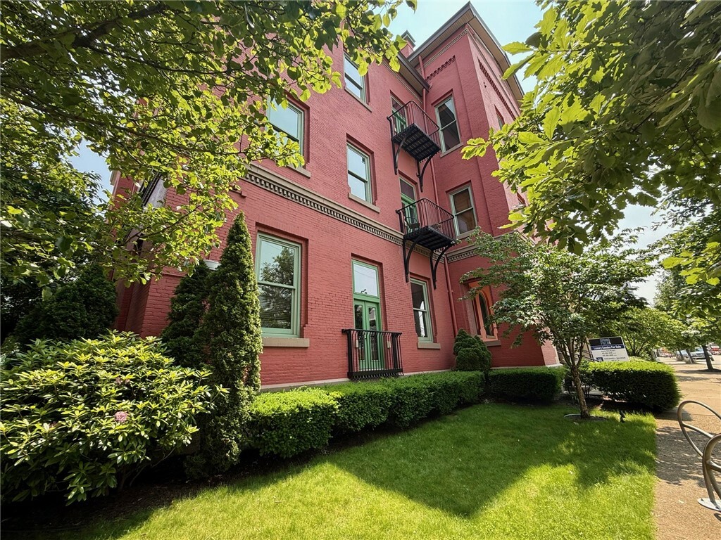 Property Photo: 3080 Smallman St Ph12 PA 15201