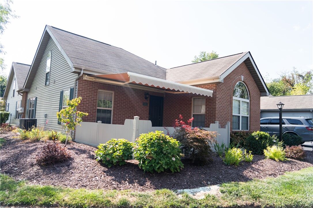 Property Photo: 5102 Polo Fields Dr PA 15044