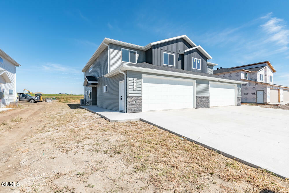 Property Photo:  5710 Iron Drive  ND 58503 