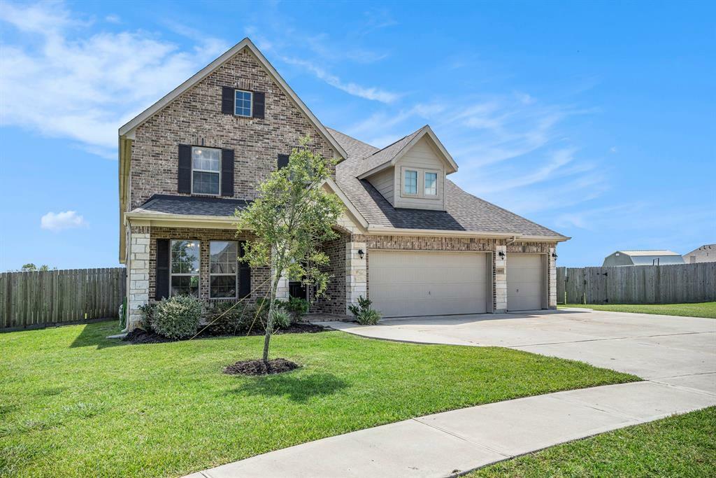 Property Photo:  13203 Apple Tree Circle  TX 77535 