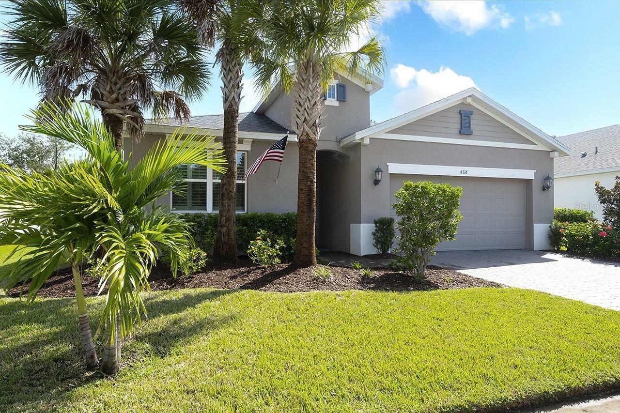 Property Photo:  4718 Roycroft Terrace  FL 34219 