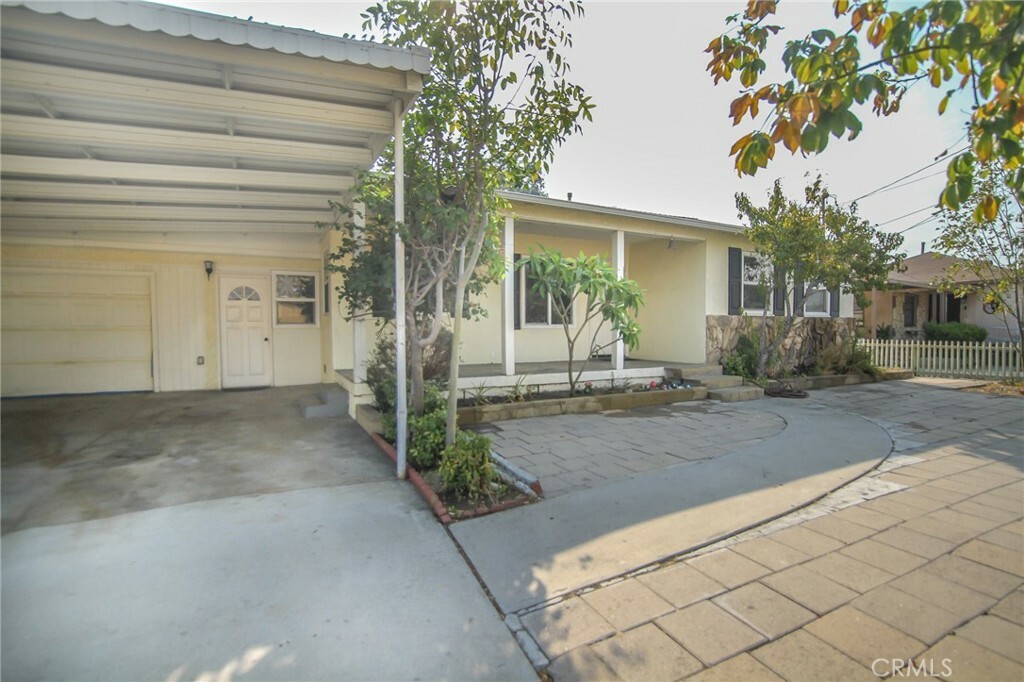 Property Photo:  8767 Alder Avenue  CA 92335 