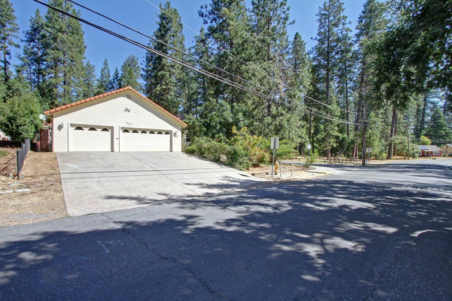 Property Photo:  500 Butler Street  CA 95945 