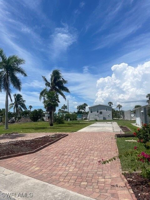 Property Photo:  11290 Azalea Lane  FL 33931 