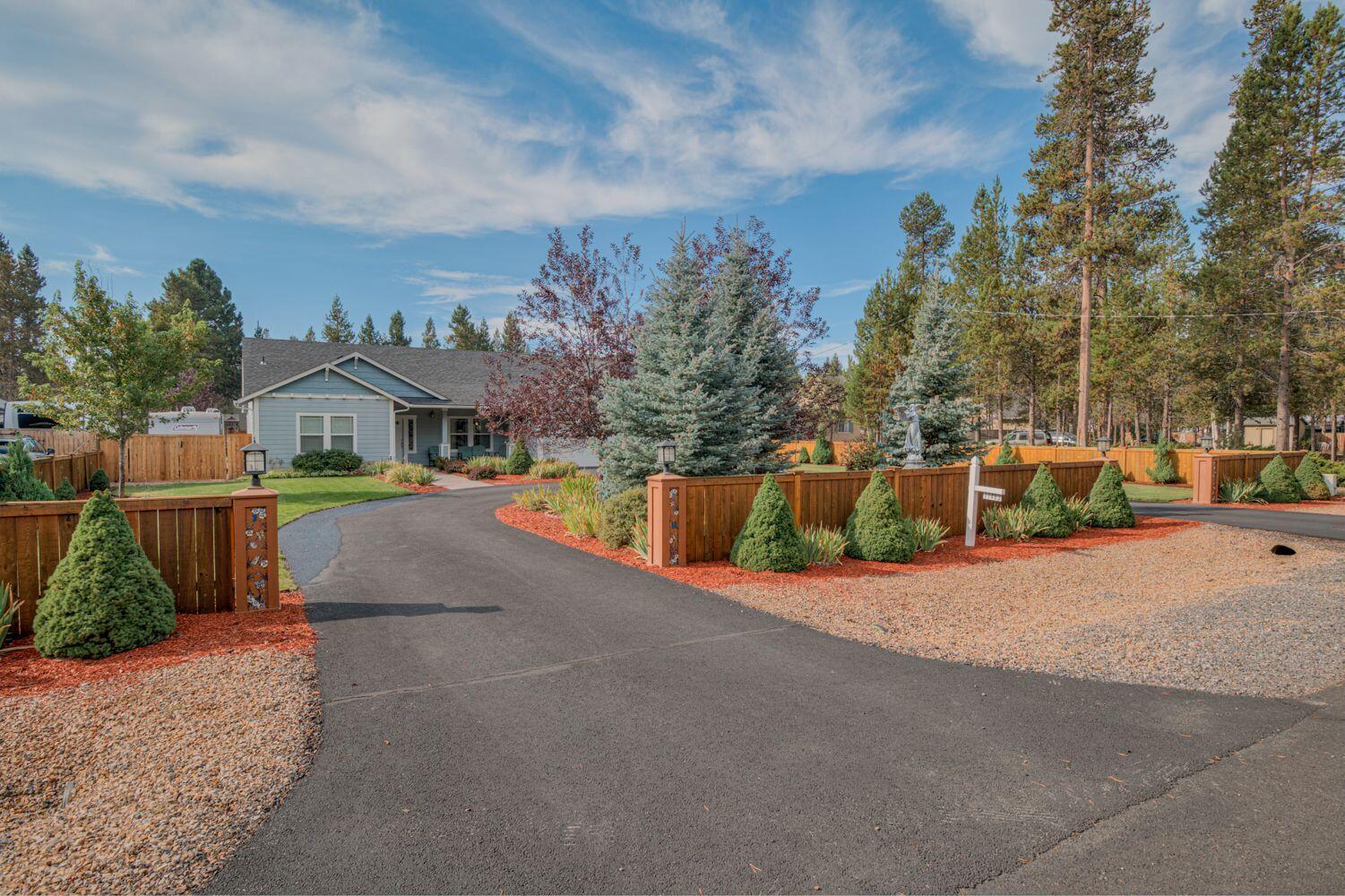 Property Photo: 17463 Egret Drive OR 97707