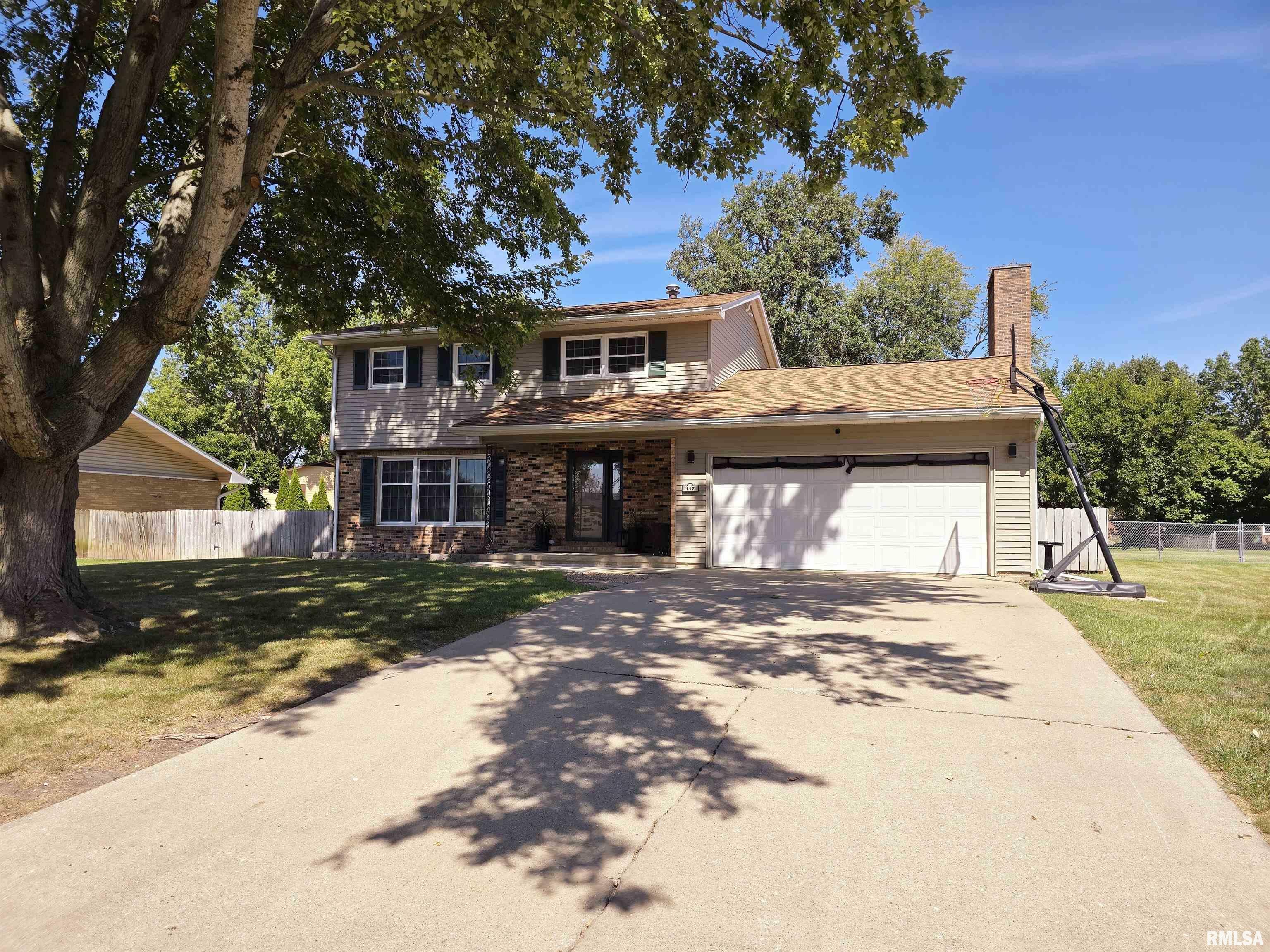 Property Photo:  117 Harvester Road  IL 61520 