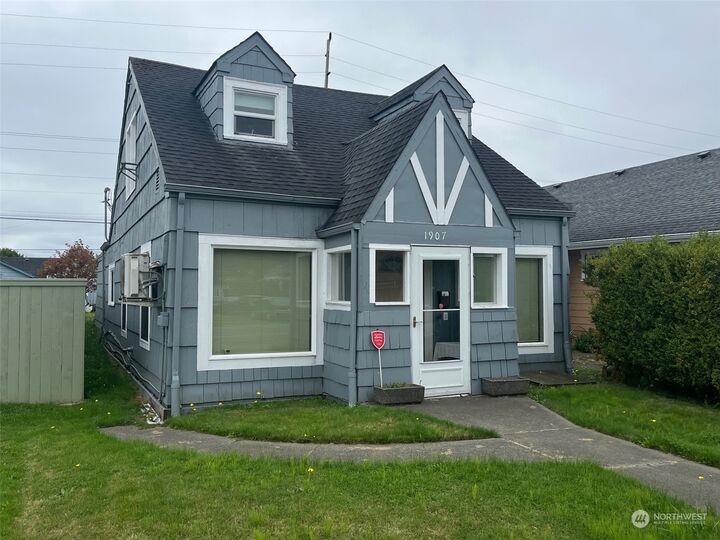 1907  Simpson Avenue  Aberdeen WA 98520 photo