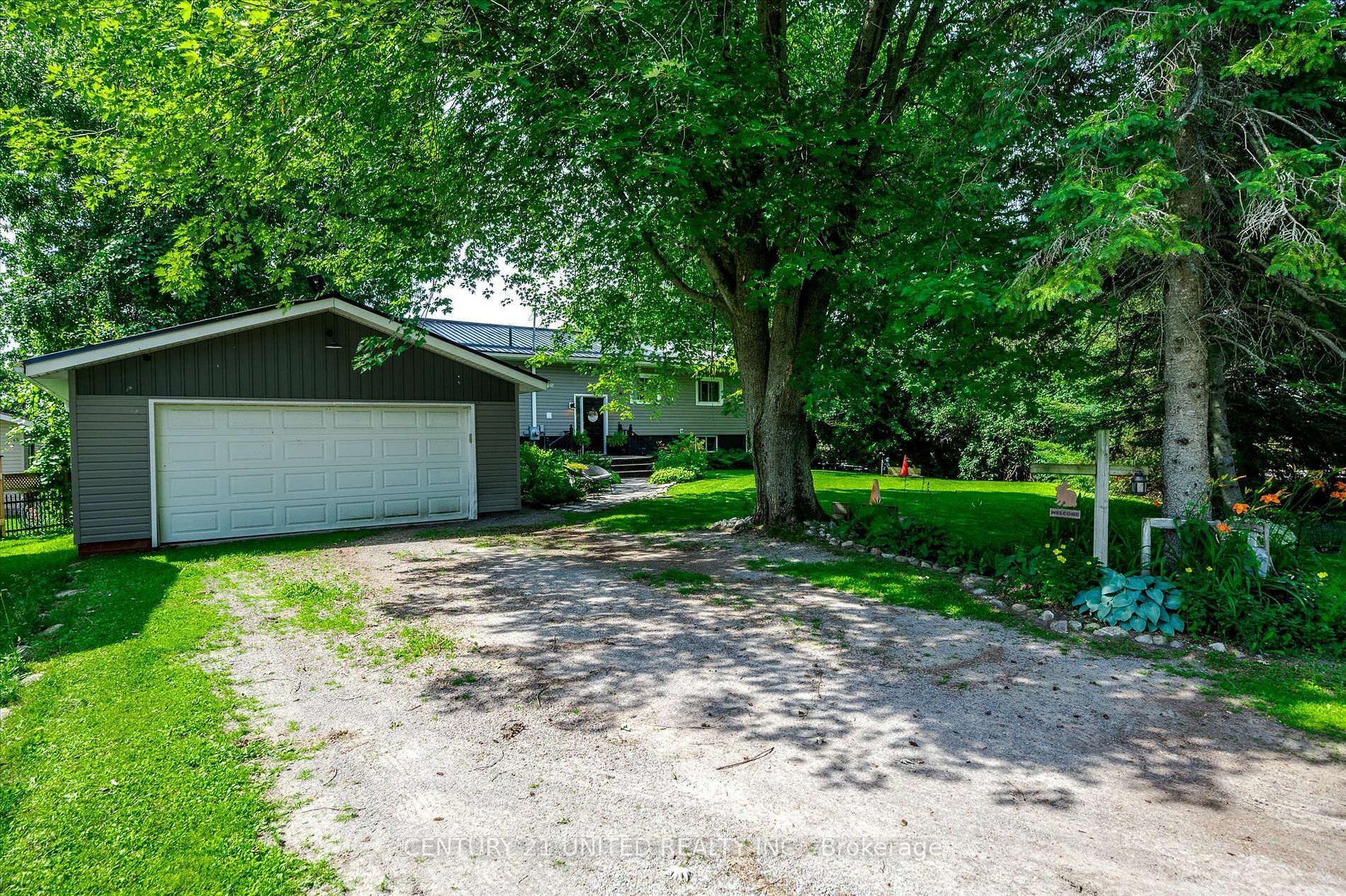 Property Photo:  1169 Roger Pl  ON K0L 1T0 