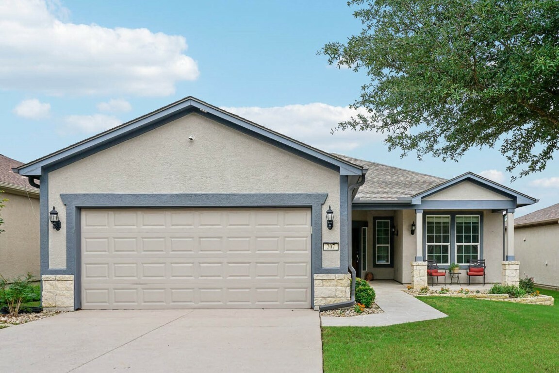 Property Photo:  207 Trinity Lane  TX 78633 