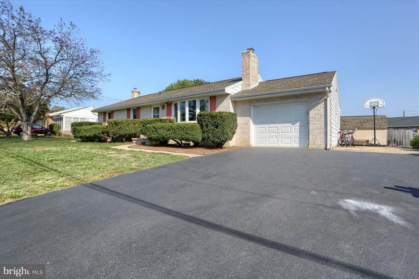 Property Photo:  131 Darr Avenue  PA 17013 