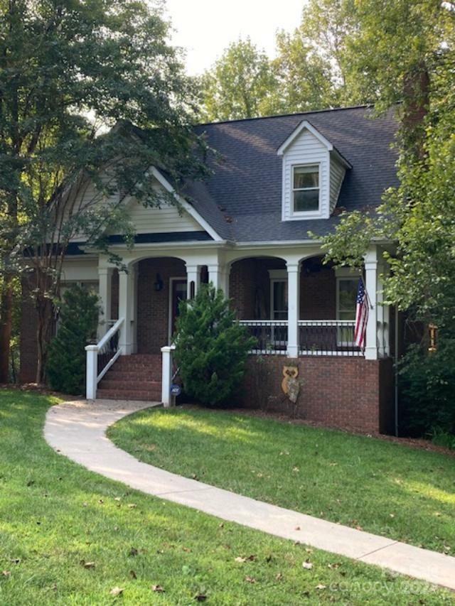 Property Photo:  562 Forest Drive  NC 28697 