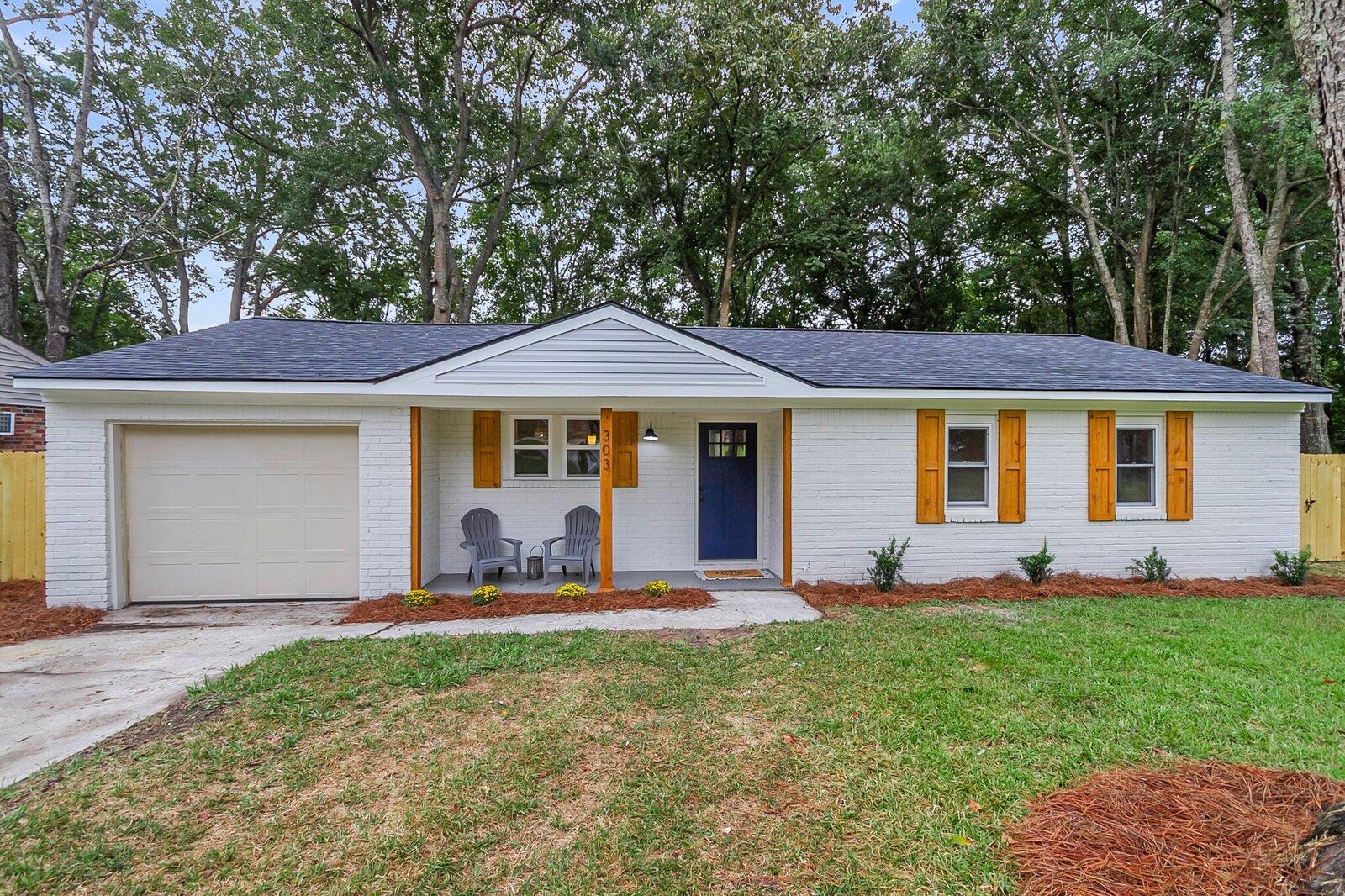 Property Photo: 303 David Court SC 29456