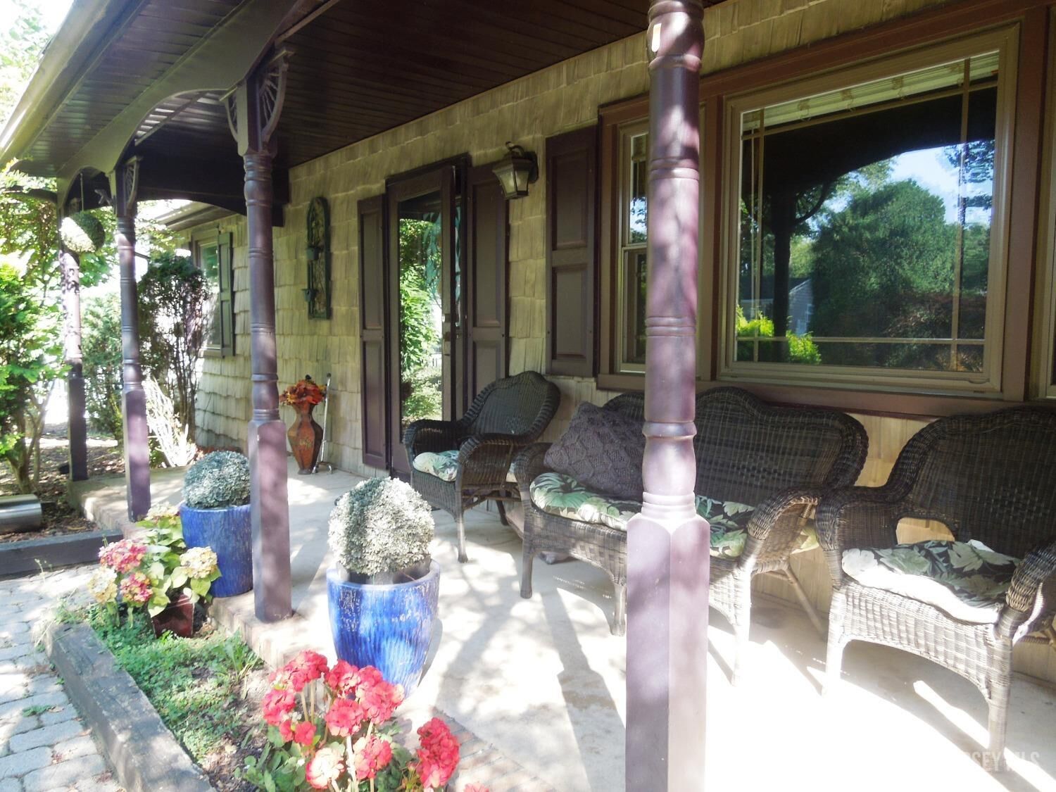 Property Photo:  220 W Locust Avenue W  NJ 08820 