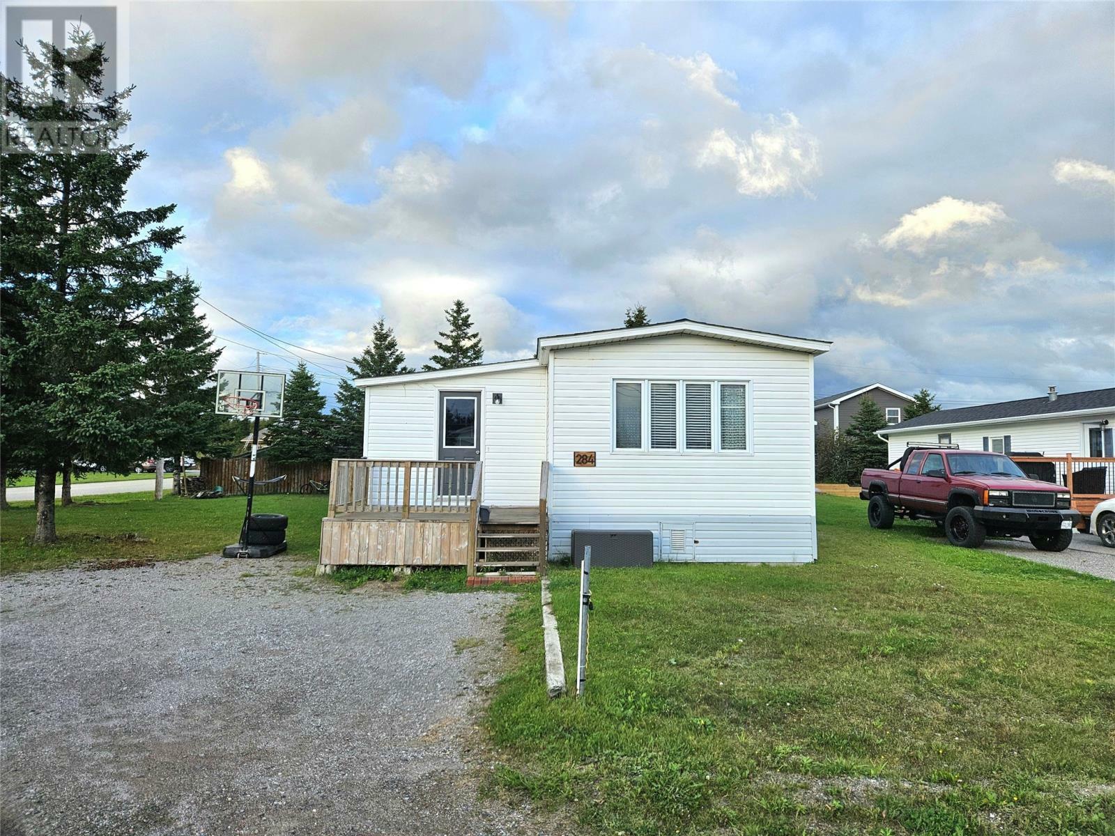 Property Photo:  284 Queen Street Extension  NL A2N 2P9 