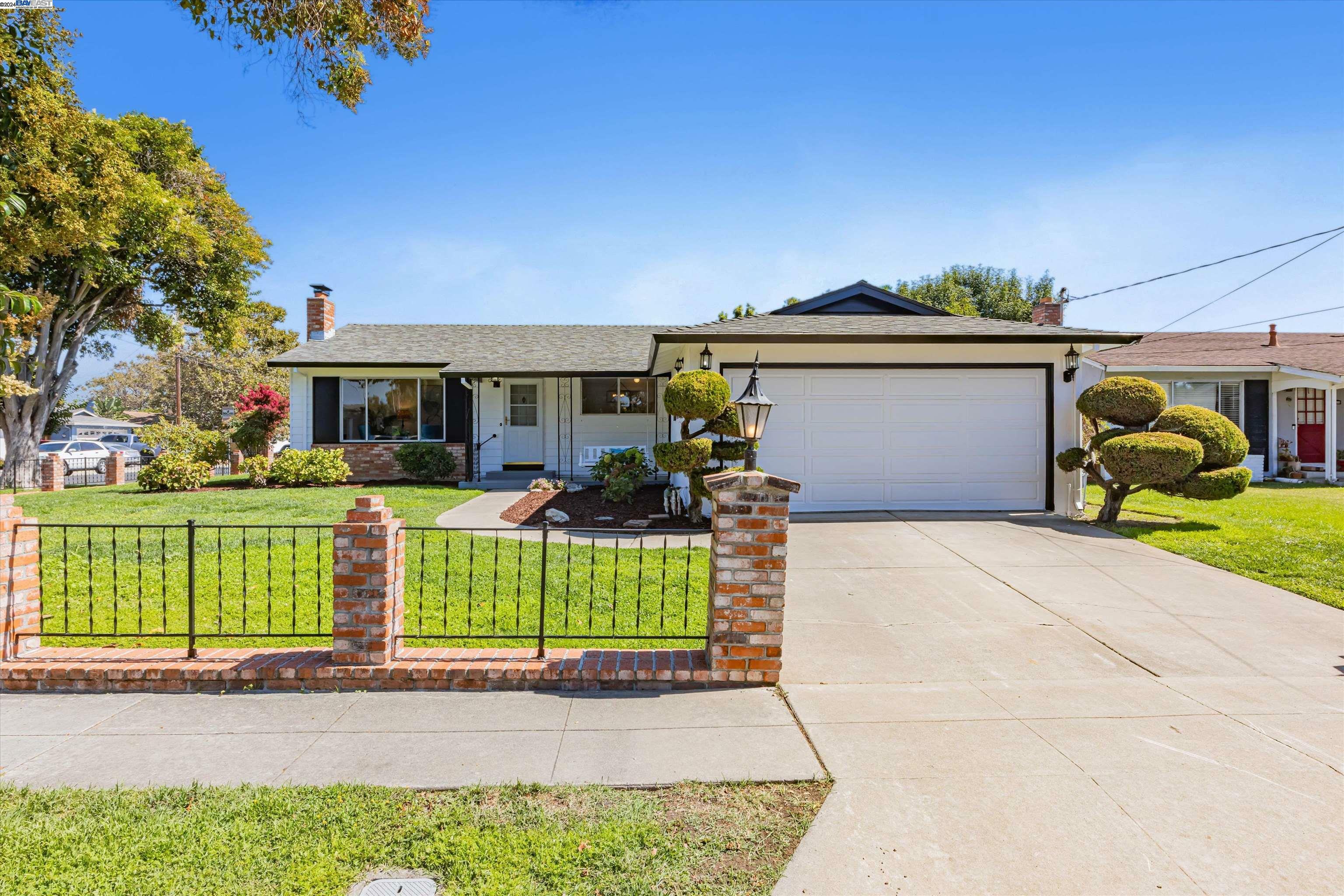 5642 Ravenwood Avenue  Newark CA 94560 photo