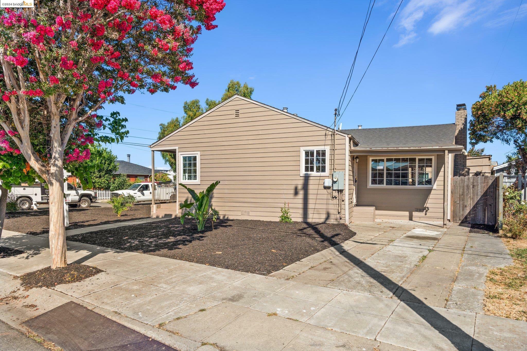 Property Photo:  2092 Wallace Ave  CA 94577 